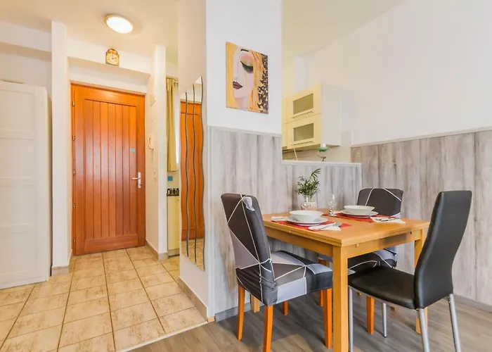 Lovag Charming In The Center-ac Appartement *
