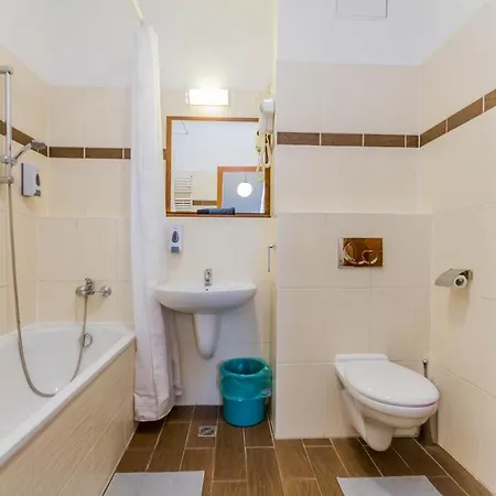 Lovag Charming In The Center-ac Appartement Boedapest