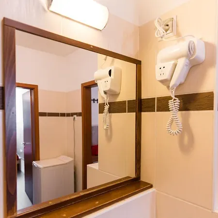Lovag Charming In The Center-ac Appartement