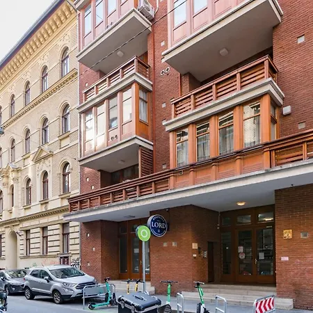 Lovag Charming In The Center-ac Daire *
